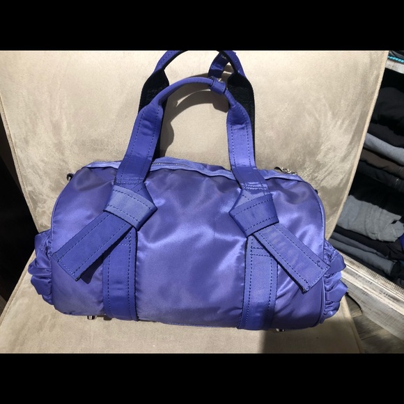 Lululemon small handbag new without tags - Picture 2 of 8